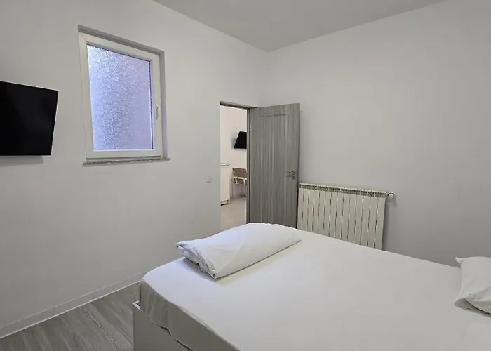 Continental 2bdr Апартаменти *