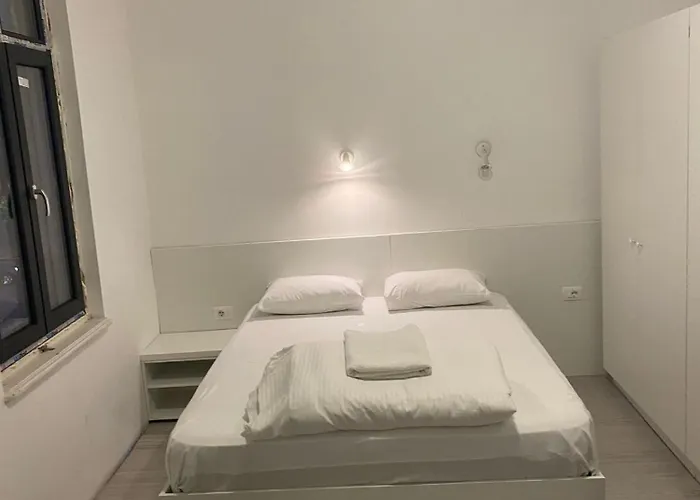 Continental 2bdr Apartament *